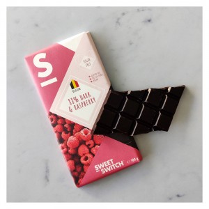 88% Μαύρη Βέλγικη Σοκολάτα με σμέουρα Dark Belgian Chocolate Raspberry χωρίς γλουτένη-ζάχαρη keto-friendly Sweet Switch 100g